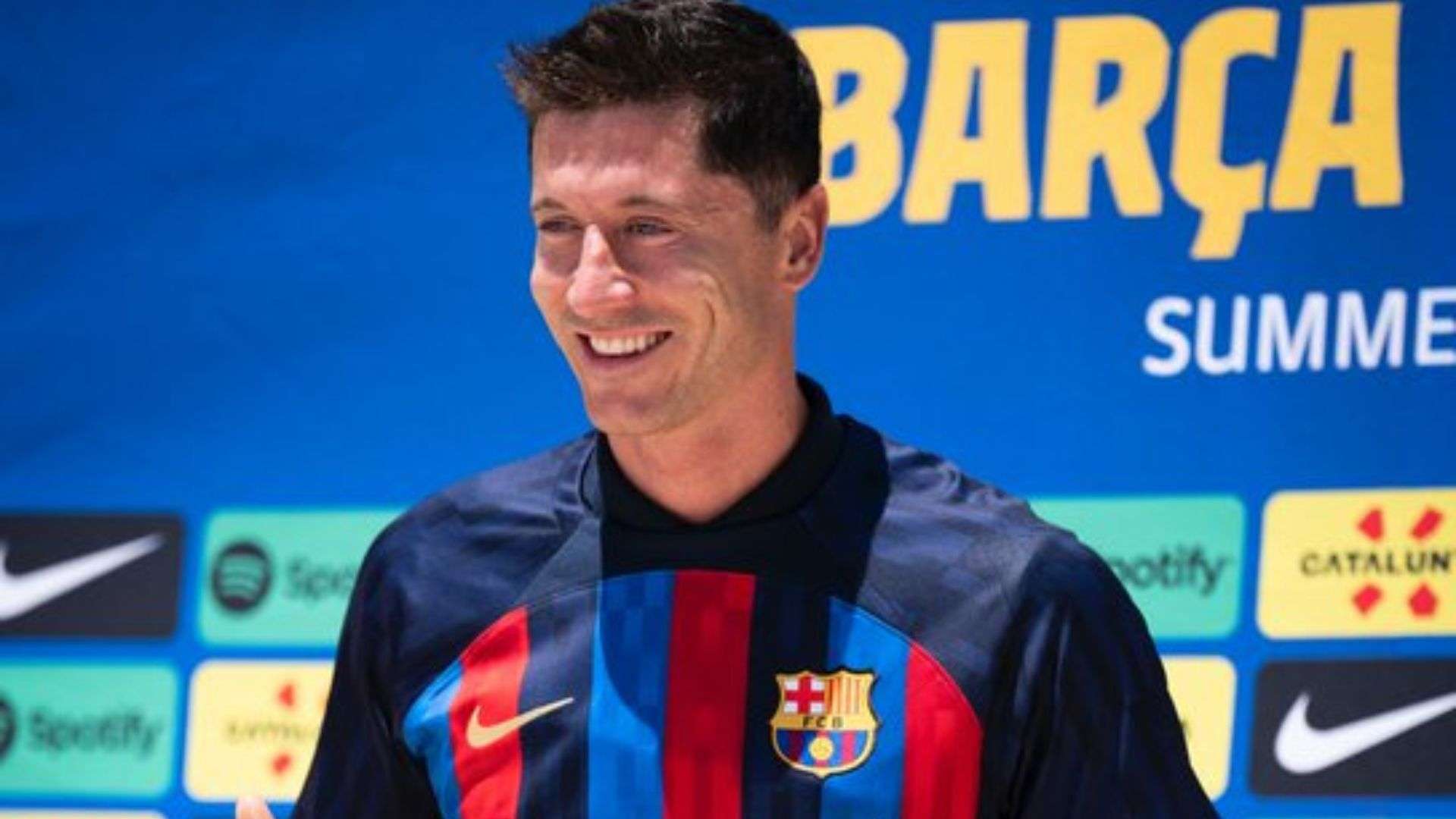 限制中场的 限制中场的